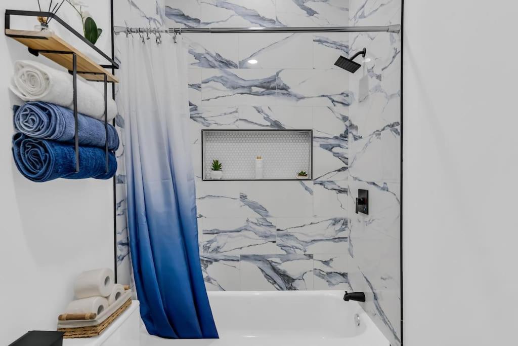 Au Courant Apartment Филаделфия Екстериор снимка